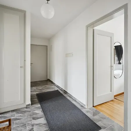 Altwiesenstrasse 144 * زيورخ