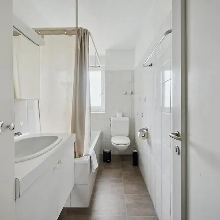 Altwiesenstrasse 144 Appartement *