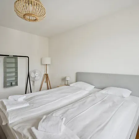 Appartement Altwiesenstrasse 144 *