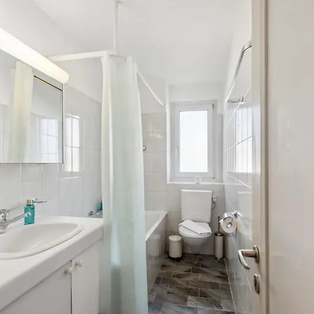 Altwiesenstrasse 144 زيورخ