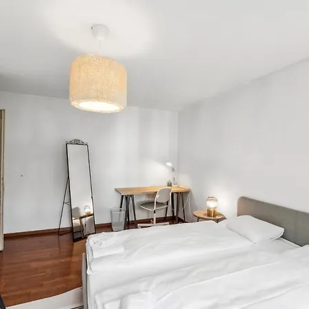 Altwiesenstrasse 144 * زيورخ