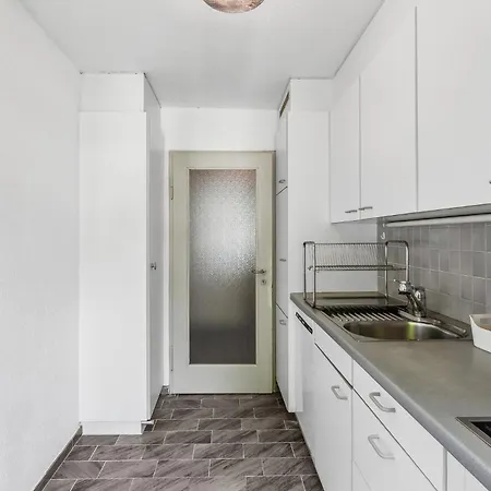 Altwiesenstrasse 144 * Zürich