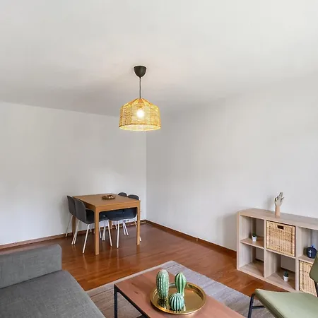 Altwiesenstrasse 144 * Zürich