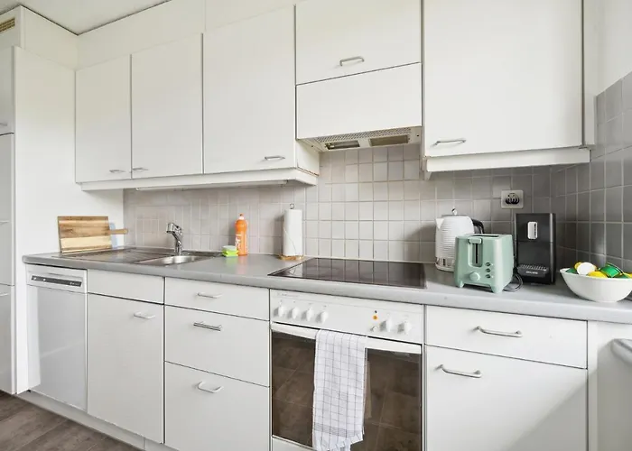 Altwiesenstrasse 144 شقة زيورخ