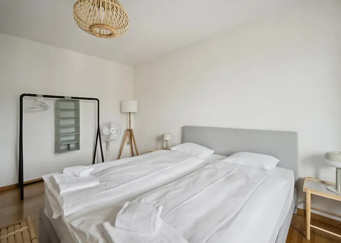 Apartment Altwiesenstrasse 144 *