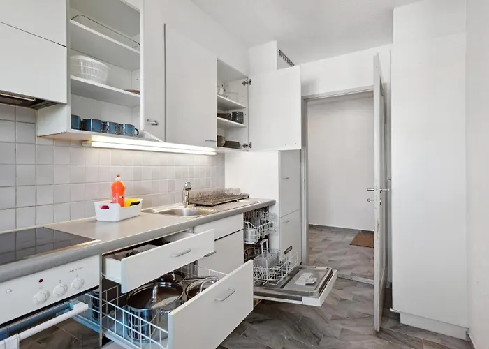 Apartment Altwiesenstrasse 144