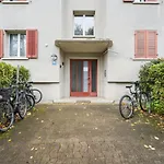 Altwiesenstrasse 144 * Ζυρίχη
