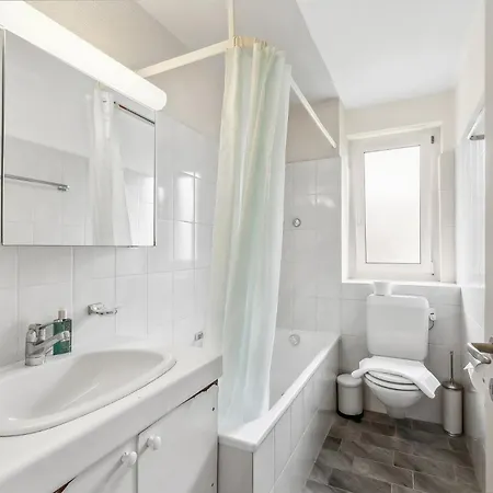 아파트 Altwiesenstrasse 144