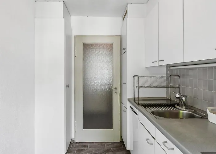 Altwiesenstrasse 144 * Zürich