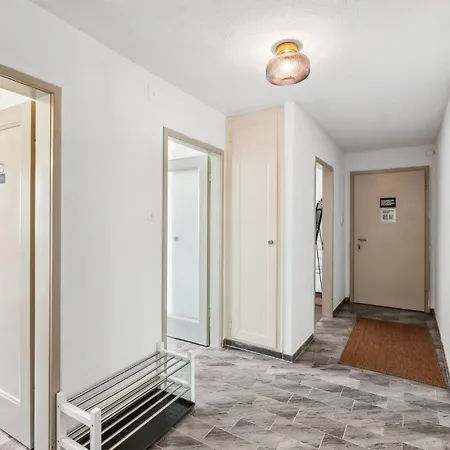 Apartment Altwiesenstrasse 144
